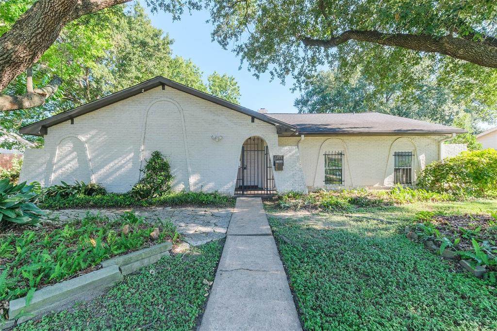 7718 Hornwood Drive - Photo 1