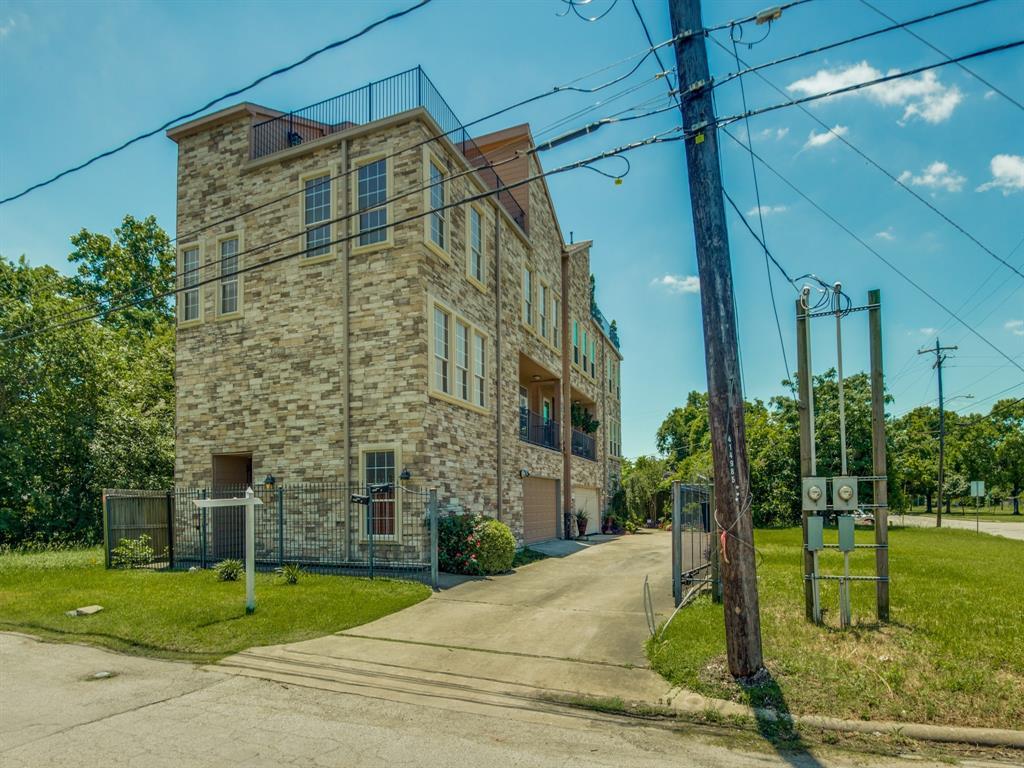 4406 Vernon Street - Photo 1