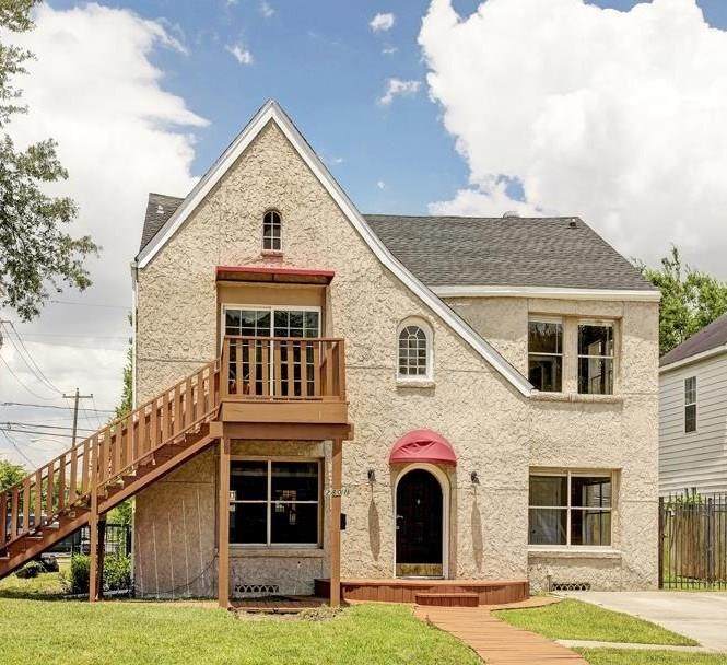 2801 Southmore Boulevard - Photo 1