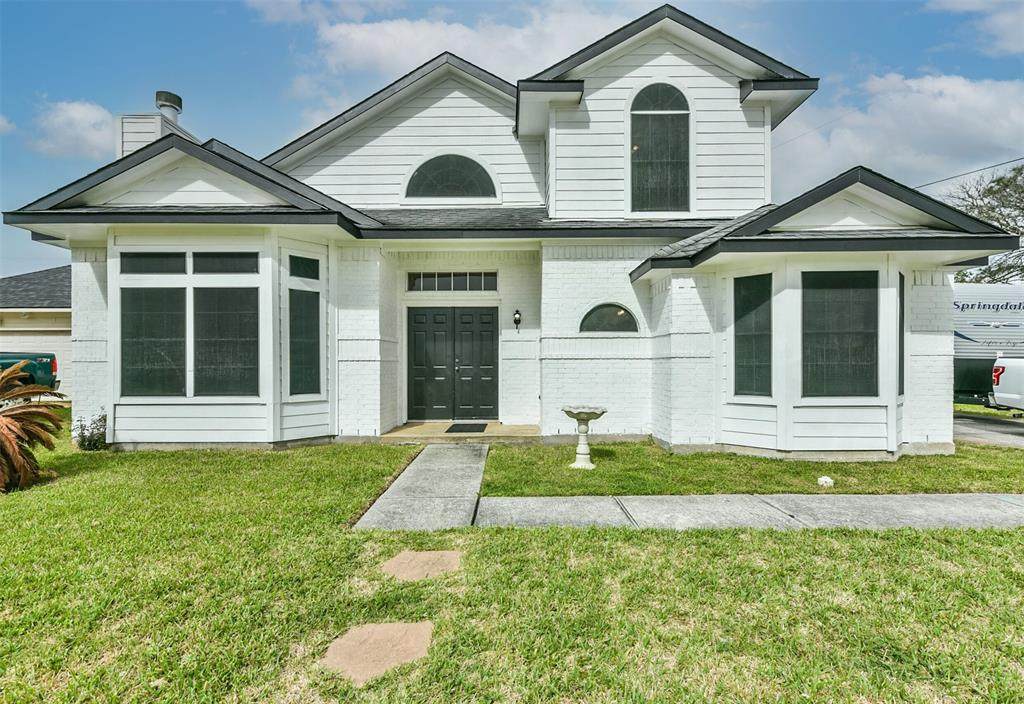 904 Robinson Road - Photo 1