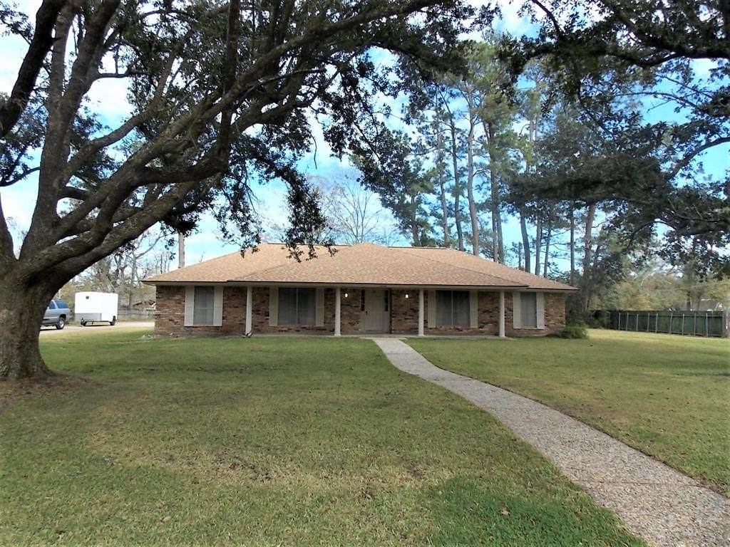 1514 Lindenwood Drive - Photo 1