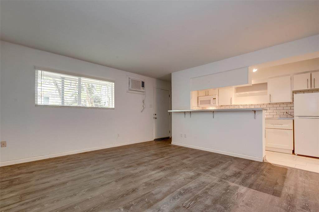 1903 Commonwealth Street - Photo 1