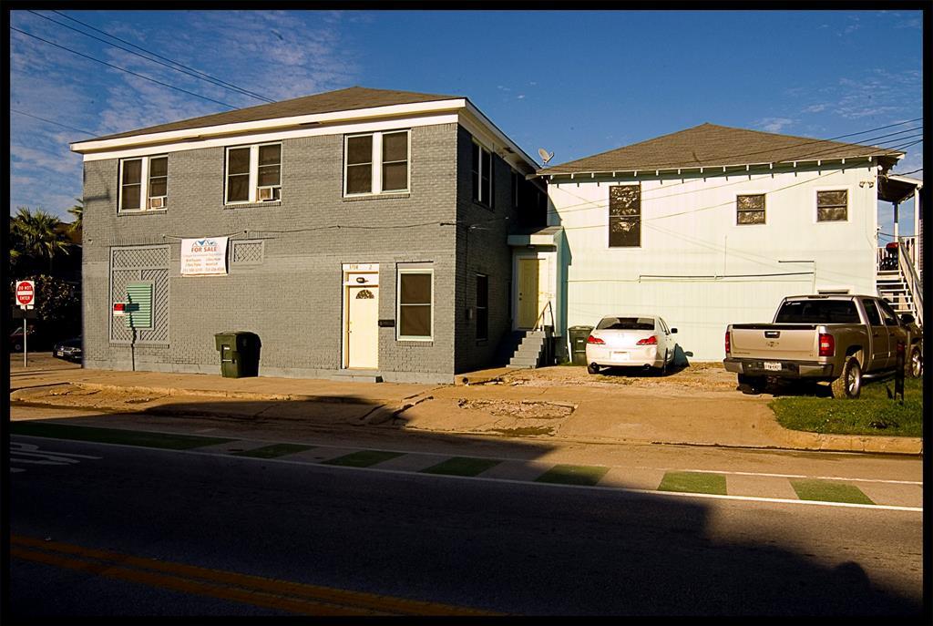 1827 & 1708 Avenue O And 19th - Photo 1