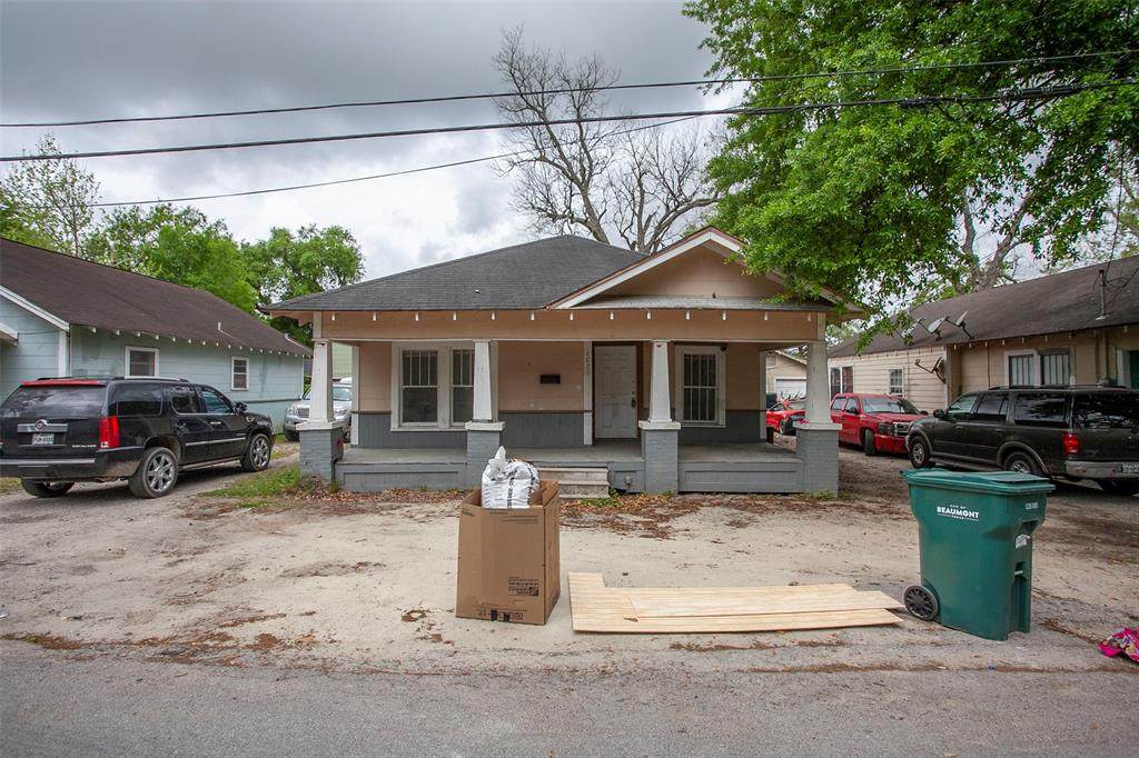4030 Howard Street - Photo 1