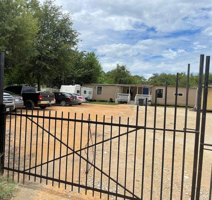 626 Hoover Dr Street - Photo 1