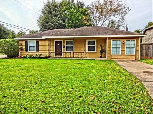 1401 Glourie Drive - Photo 1