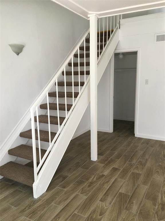 5625 Antoine Drive - Photo 1