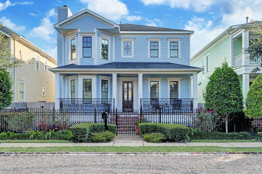 612 8th 1/2 Street - Photo 1