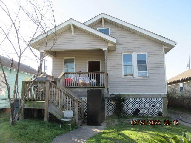 4017 Avenue L - Photo 1