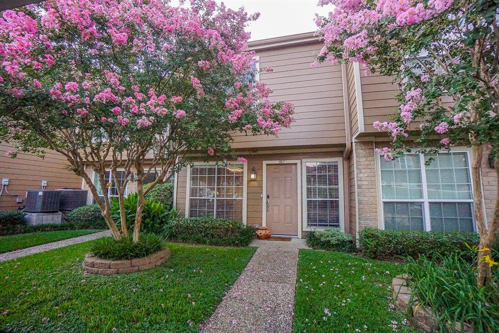 1860 White Oak Drive - Photo 1