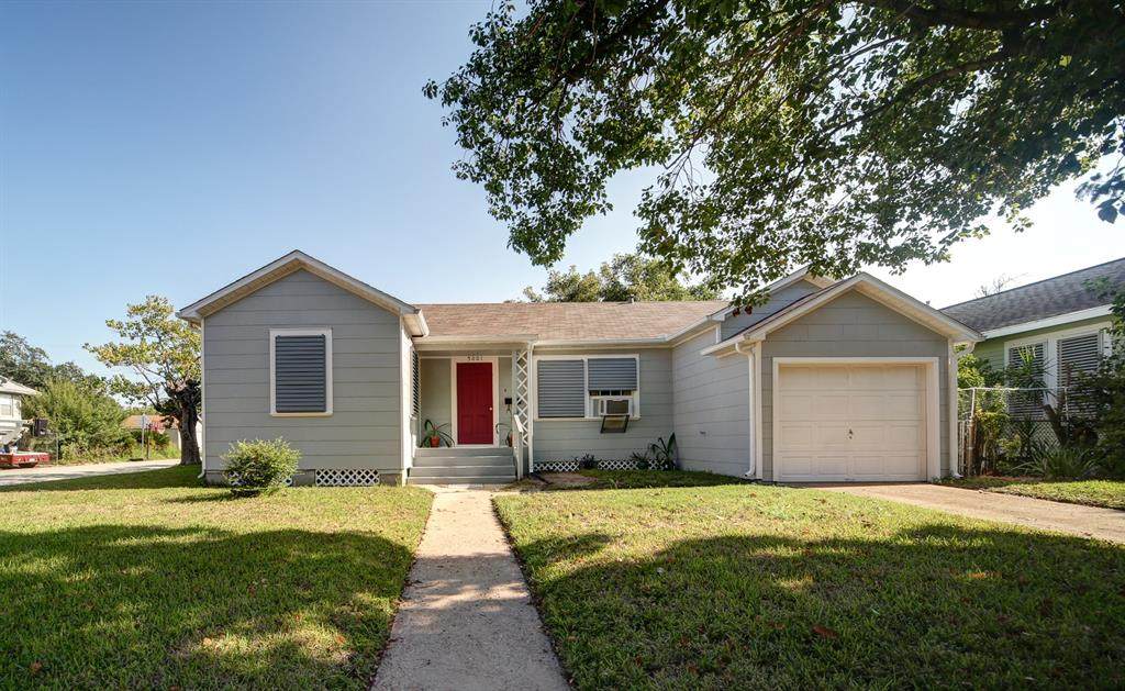 5001 Avenue P 1/2 - Photo 1