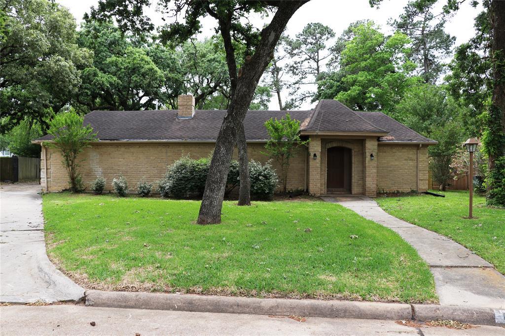 8107 Durklyn Lane - Photo 1