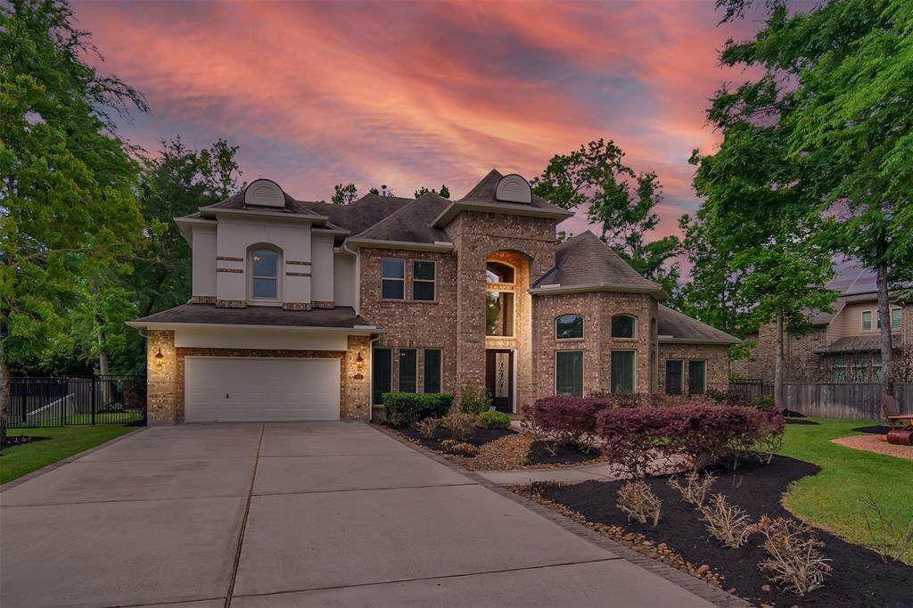 102 Trelawney Place - Photo 1