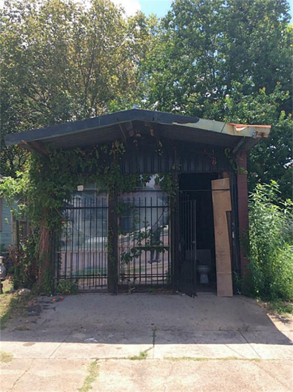 3717 Dowling Street - Photo 1