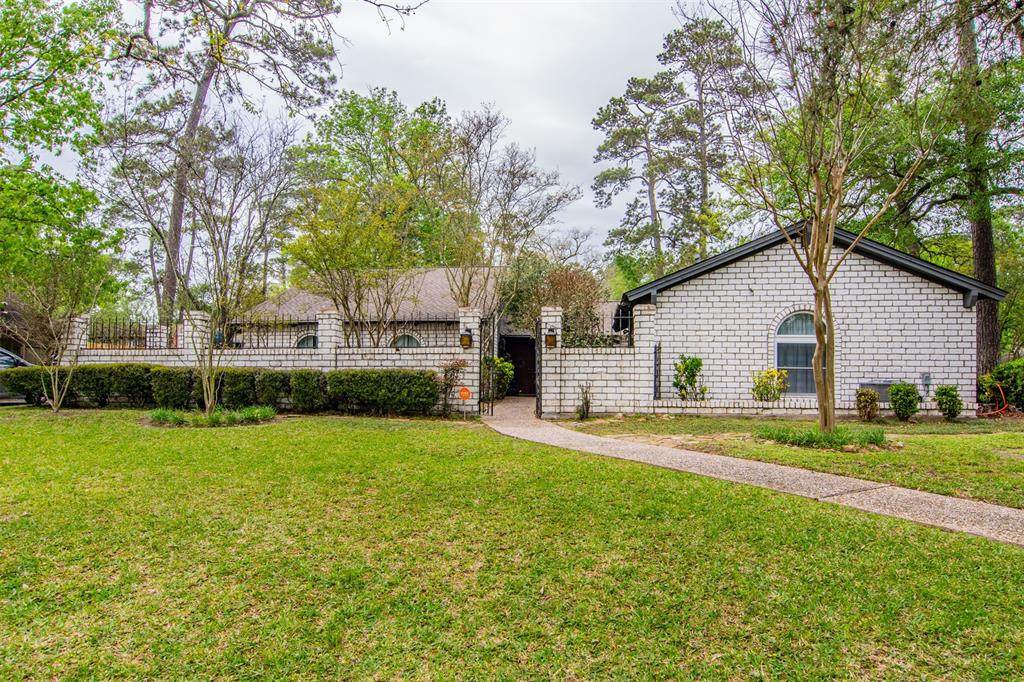 1935 Pine River Drive - Photo 1