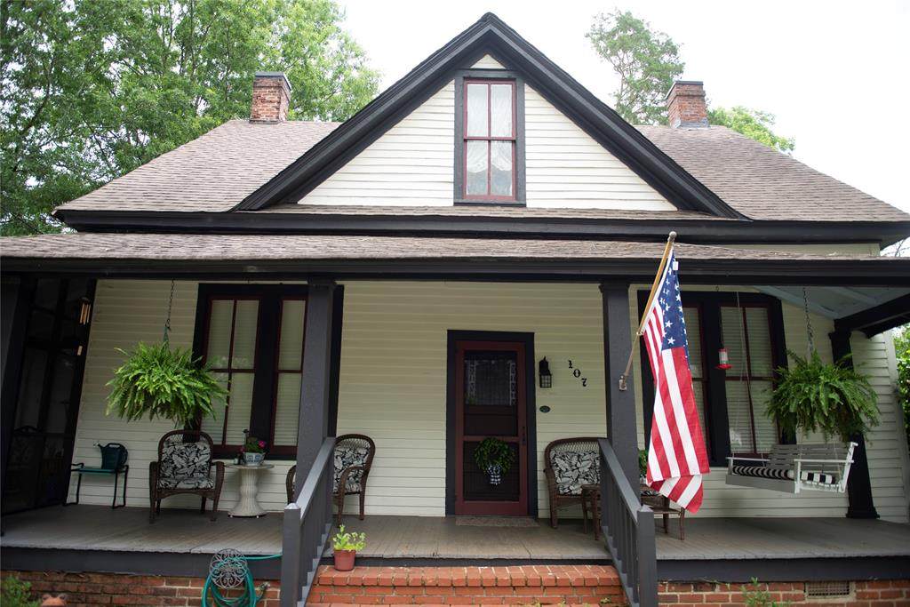 107 Grove Street - Photo 1