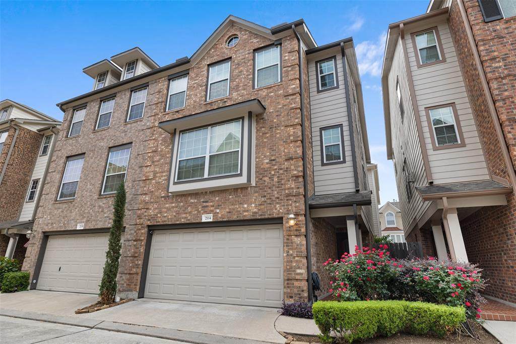 2114 Stacy Glen - Photo 1