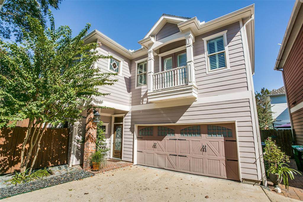 919 23rd Street - Photo 1