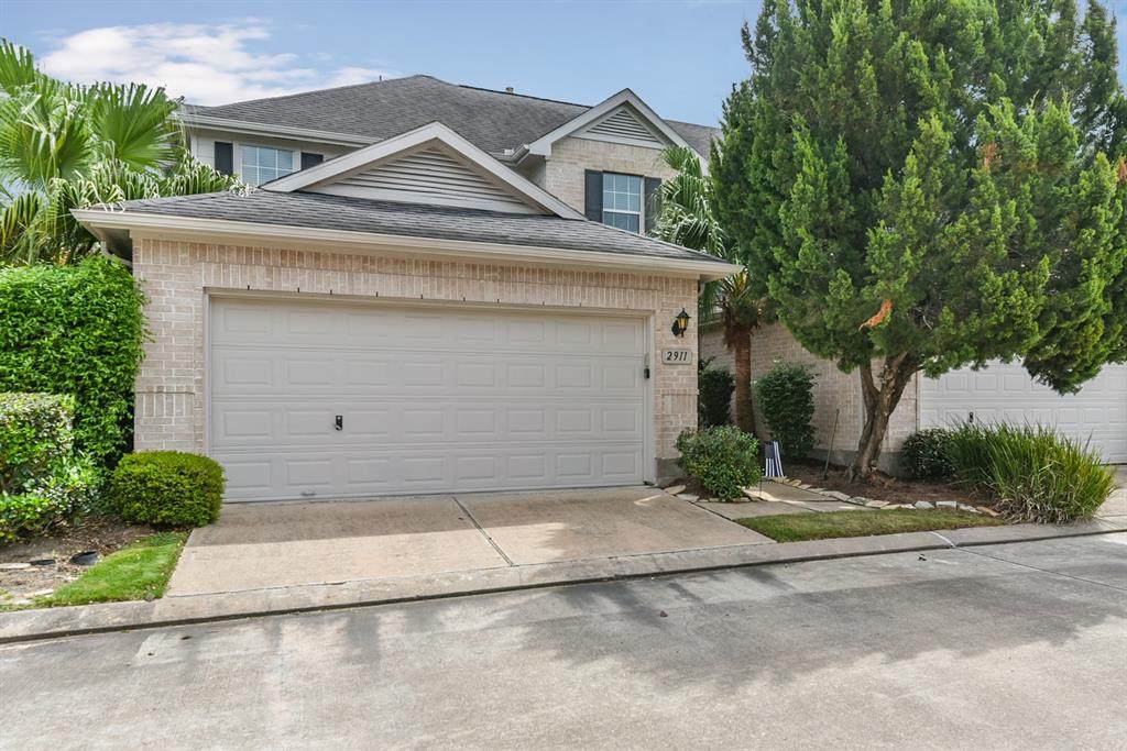 2911 Meadowglen Cove - Photo 1