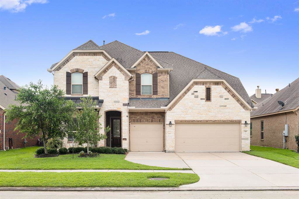 318 Westwood Drive - Photo 1