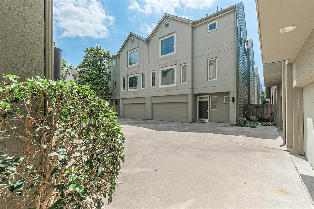 4336 Center Street - Photo 1