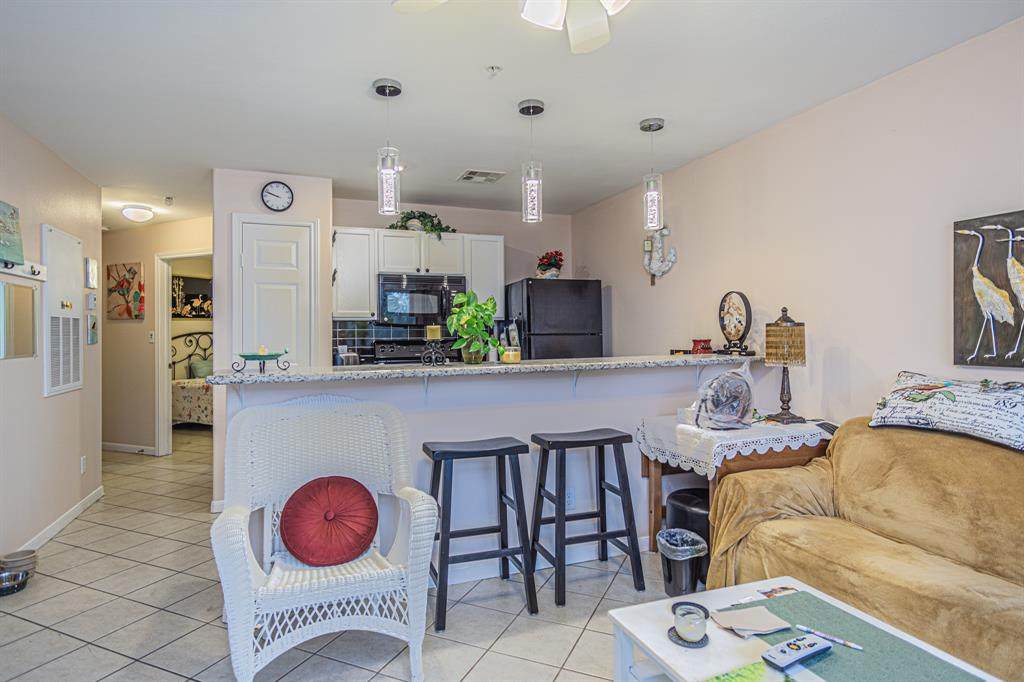 9520 Seawall Boulevard - Photo 1
