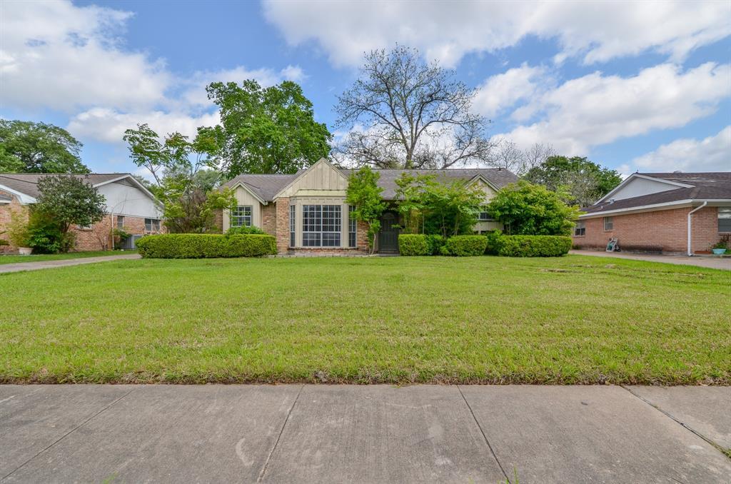 5602 Beechnut Street - Photo 1