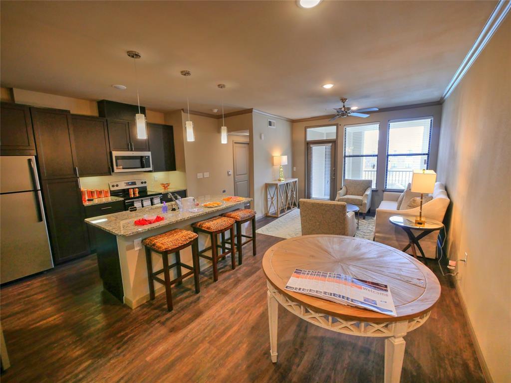 5353 Space Center Boulevard - Photo 1