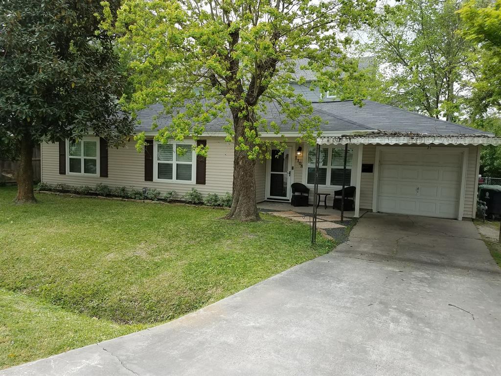 1108 16th Street - Photo 1