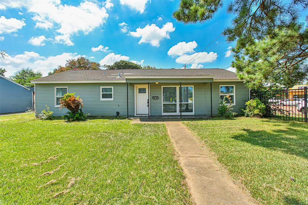 1735 W 43rd Street - Photo 1