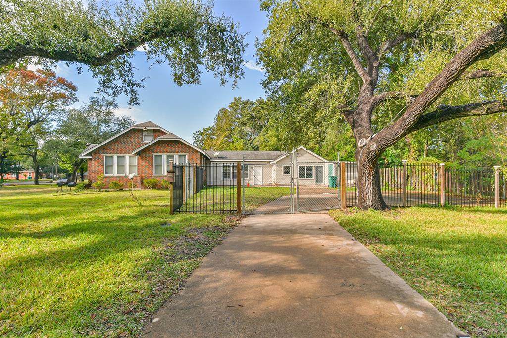 931 Laurel Street - Photo 1
