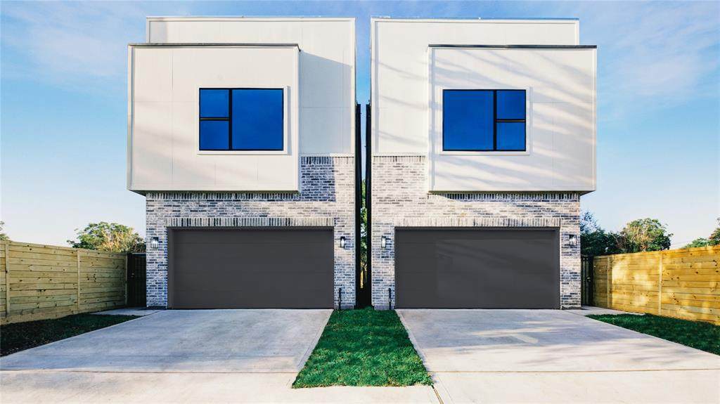 2210 Berry Street - Photo 1