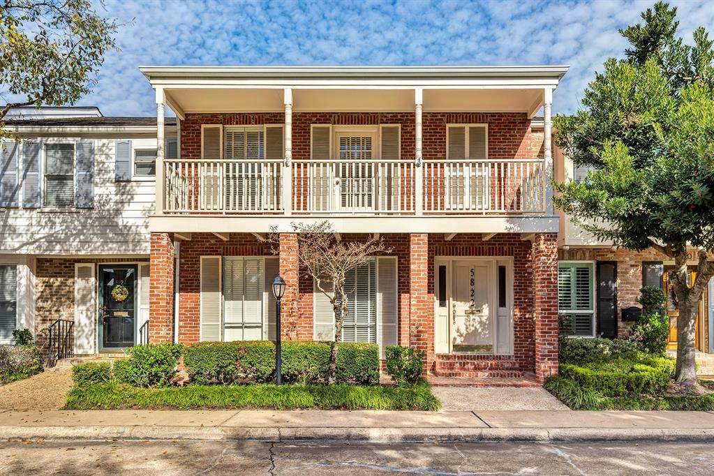 5822 Lynbrook Drive - Photo 1