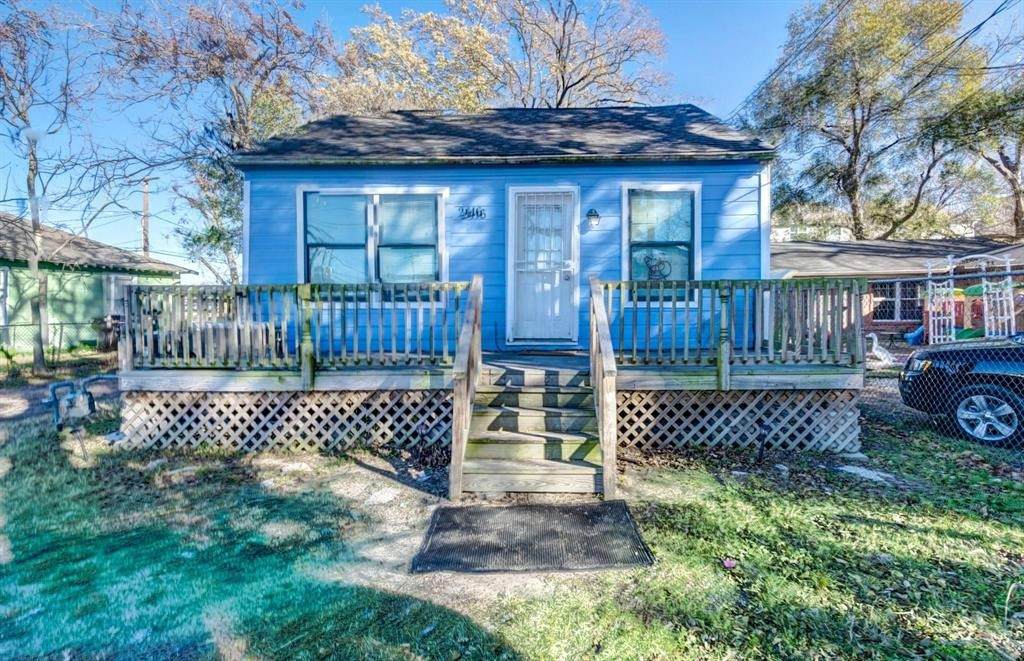 2416 Eastman Street - Photo 1