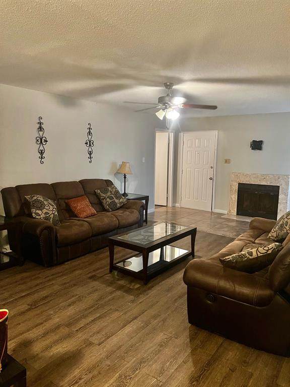 9797 Leawood Boulevard - Photo 1