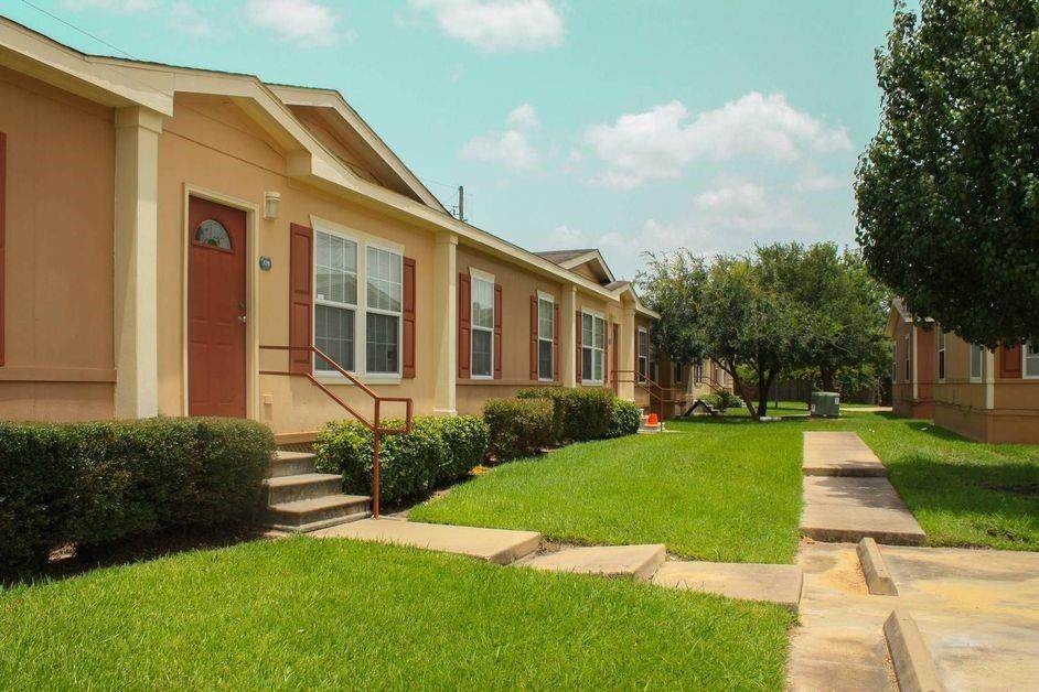 516 Stafford Springs Avenue - Photo 1
