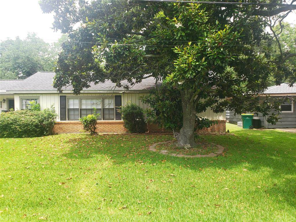 1902 1st Street - Photo 1