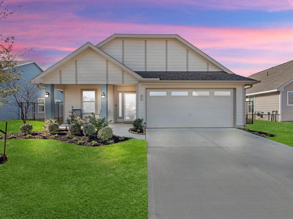 15723 Harding Bend Drive - Photo 1