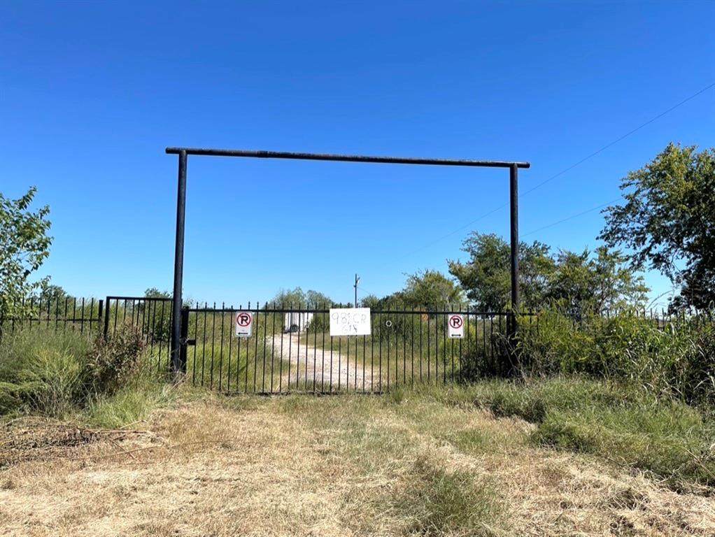 981 County Road 613 - Photo 1