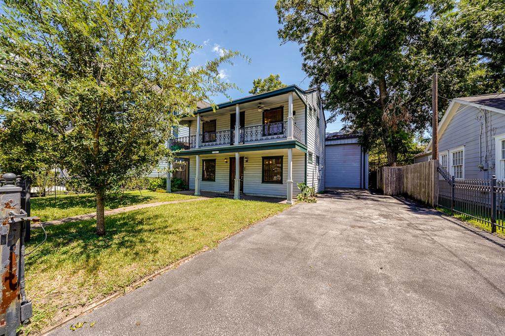1010 Lawrence Street - Photo 1