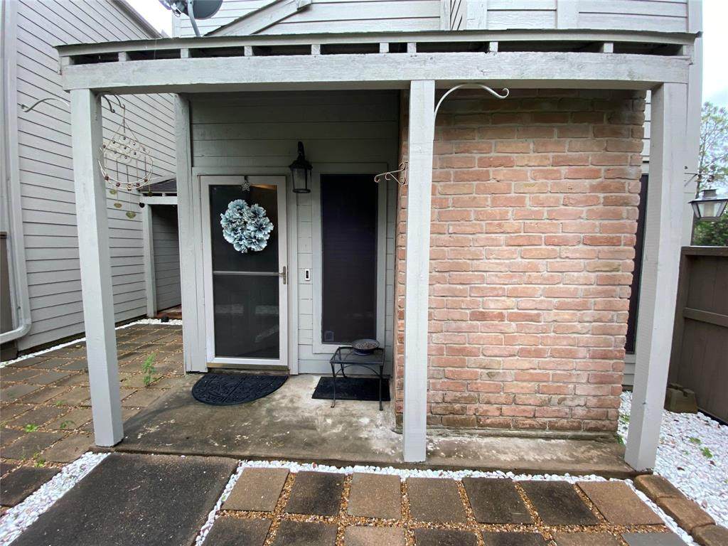 11625 Lakeside Place Drive - Photo 1
