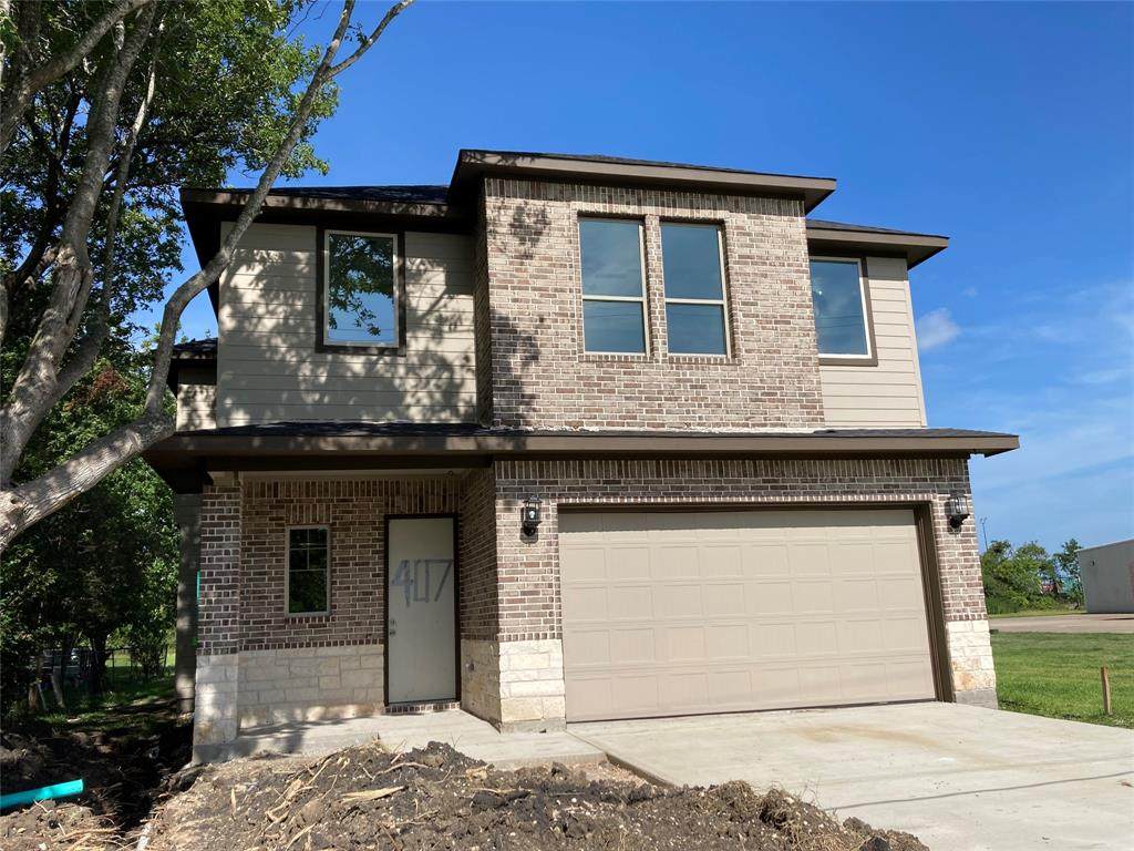 407 15th Street - Photo 1