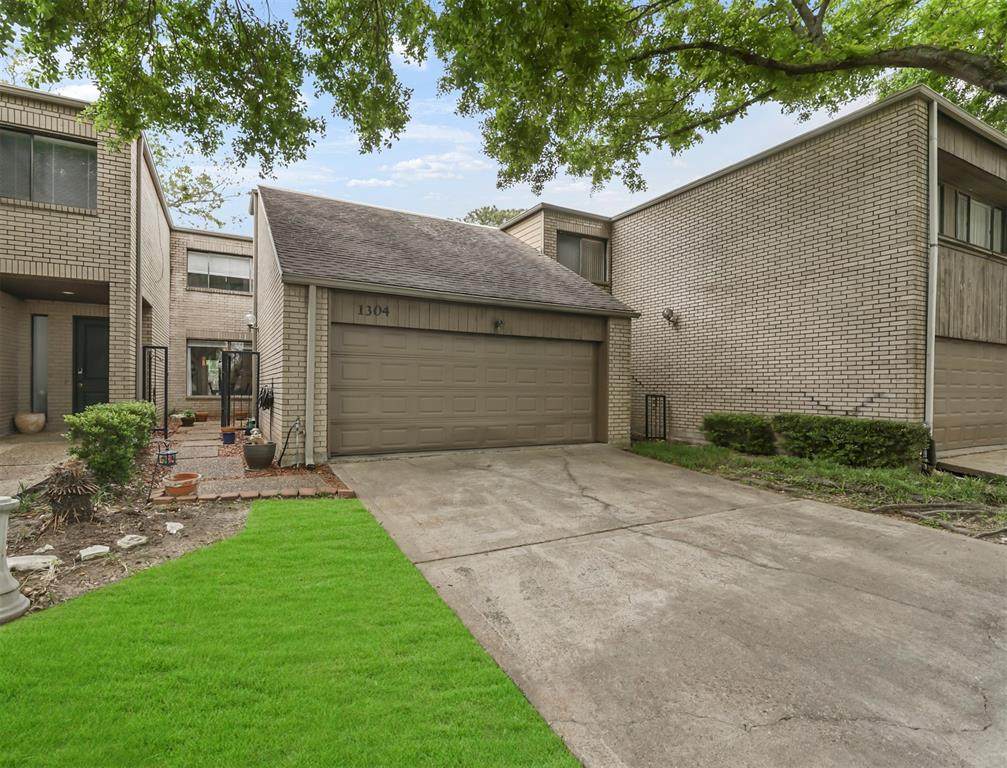 1304 Chardonnay Drive - Photo 1