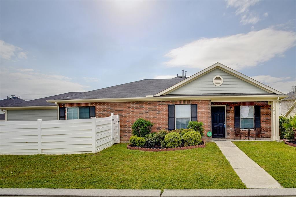 1217 Verde Trails Drive - Photo 1