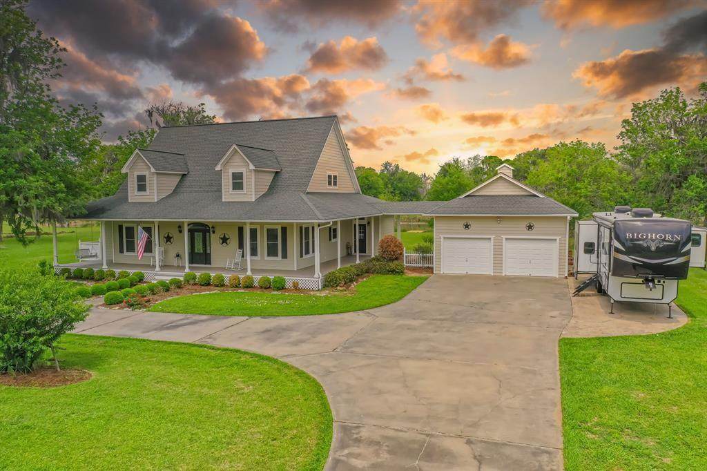 107 County Road 461A - Photo 1