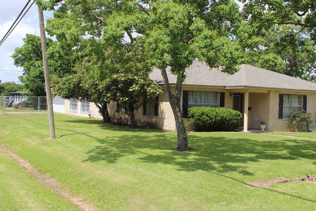 316 Ritchie Avenue - Photo 1