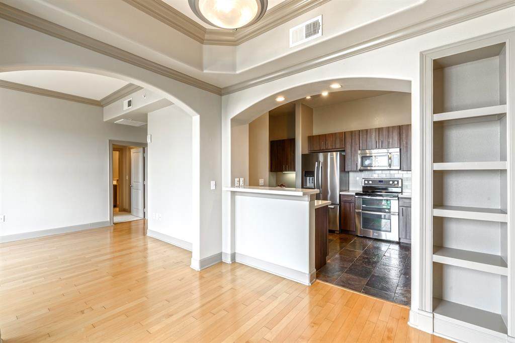 1200 Post Oak Boulevard - Photo 1