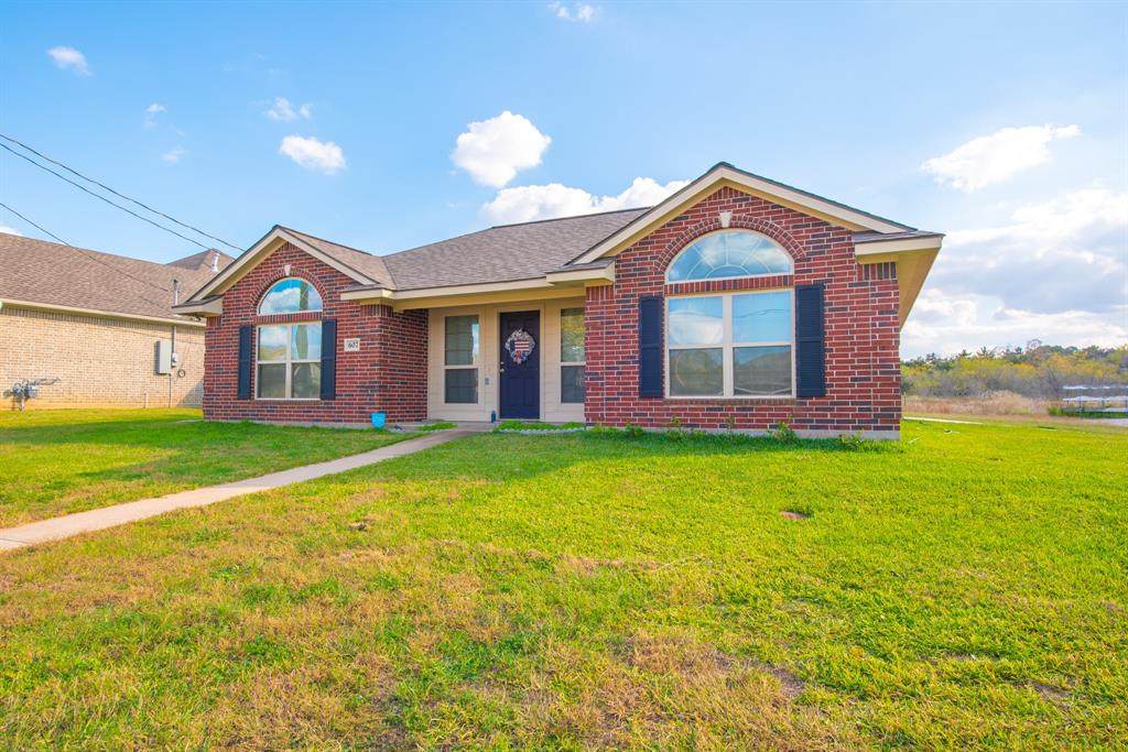 607 Sunny Street - Photo 1