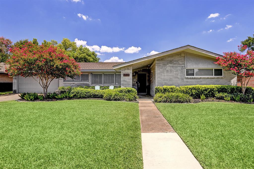 5434 Valkeith Drive - Photo 1