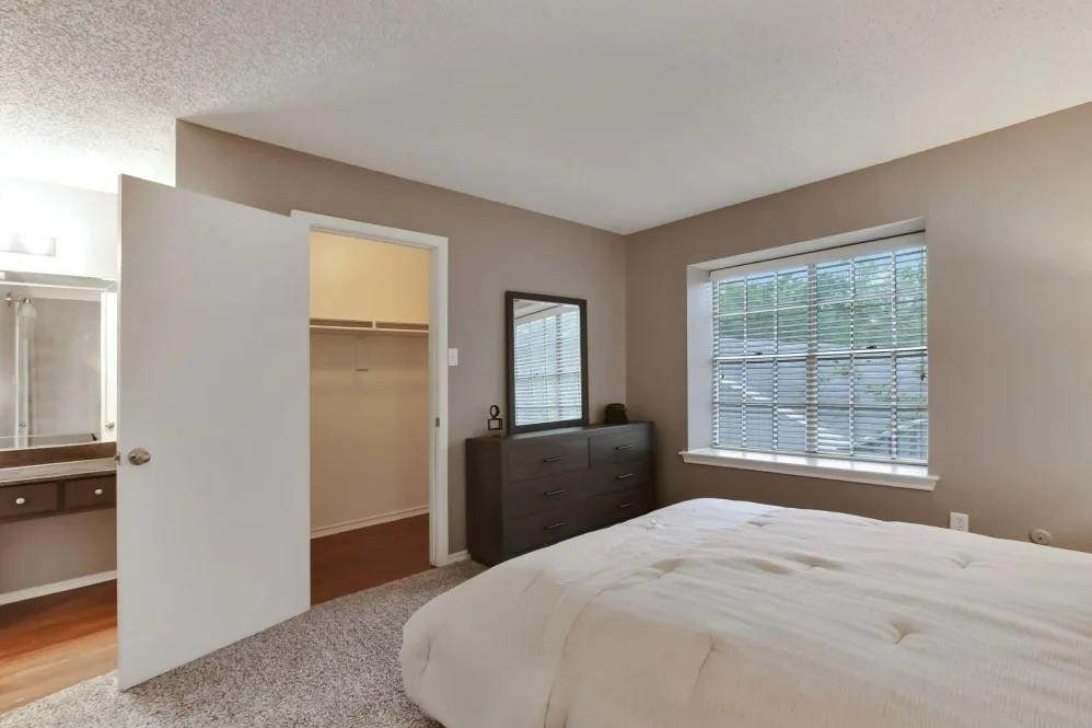 https://bt-photos.global.ssl.fastly.net/harmls/orig_boomver_1_25644529-2.jpg
